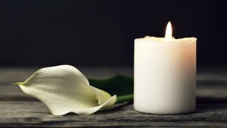16 Inscriptions to Write in a Sympathy Card to a Friend