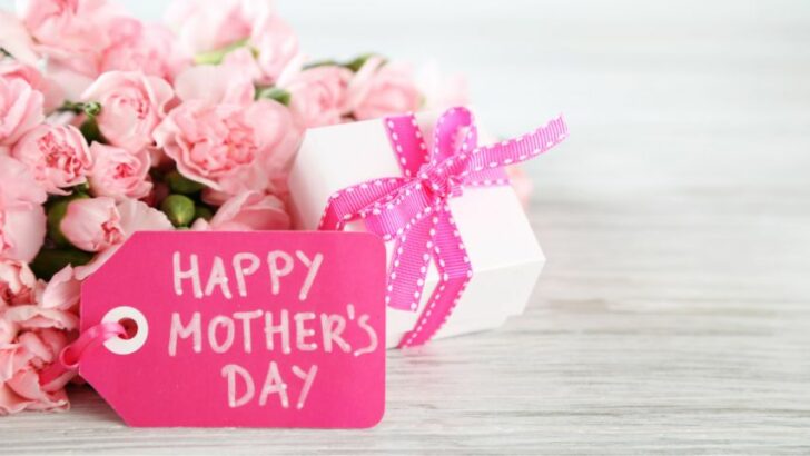 Mother’s Day Card for a Grandma — 33 Heartwarming Messages